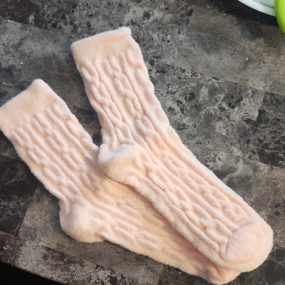 Cozy Pink Cable Knit Socks - Picture 1 of 2